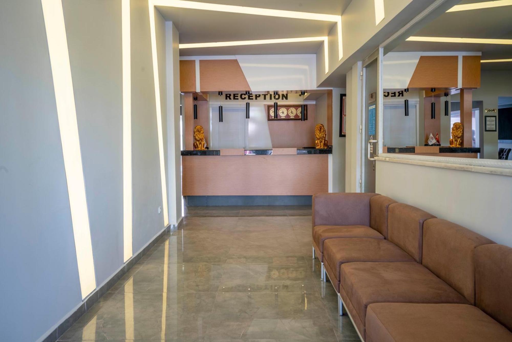 Hotel Aslan Corner 3*